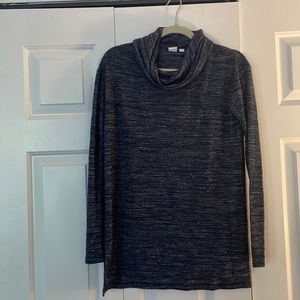 Closet closing Thursday!! Cozy blue sweater